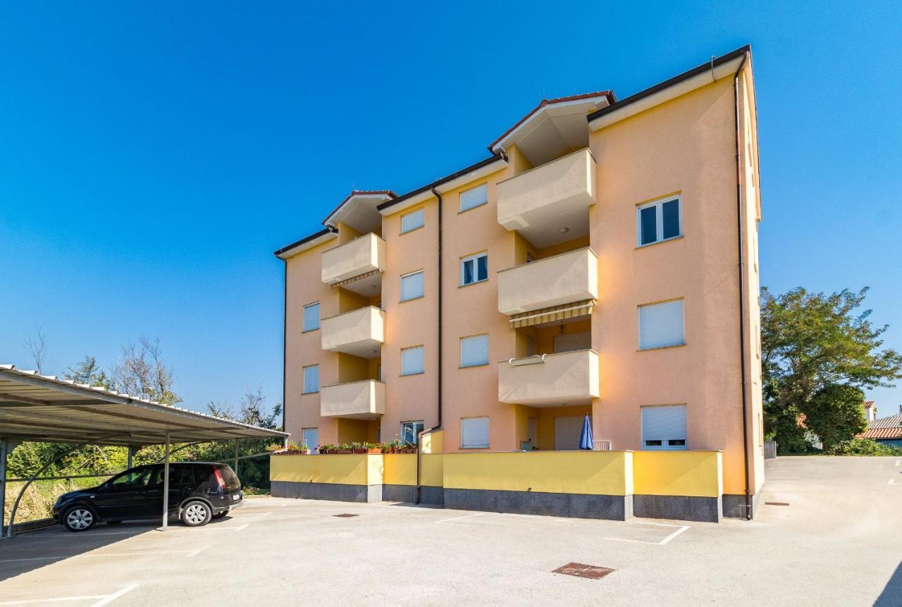 Apartments David By The Sea Fažana Esterno foto